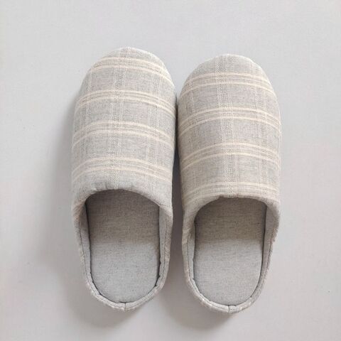 Custom free sample puffy slippers house slippers custom slipper boots felt slippers home slippers custom men's slippers
