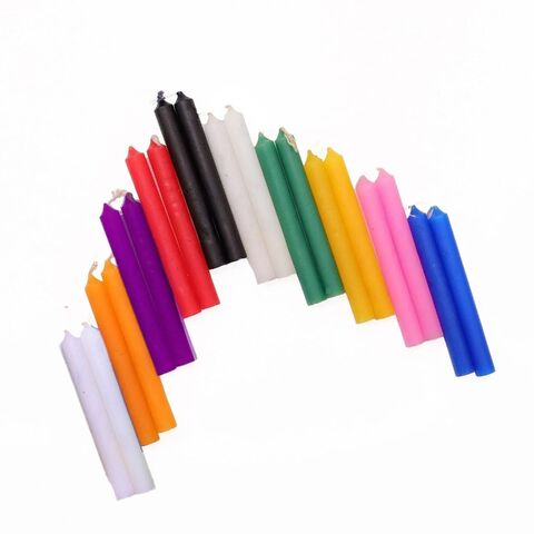 Bougies Bâtons Promotionnelles de 10 cm Sans Parfum en Couleurs Assorties pour Célébrations et Décoration Intérieure en Gros
