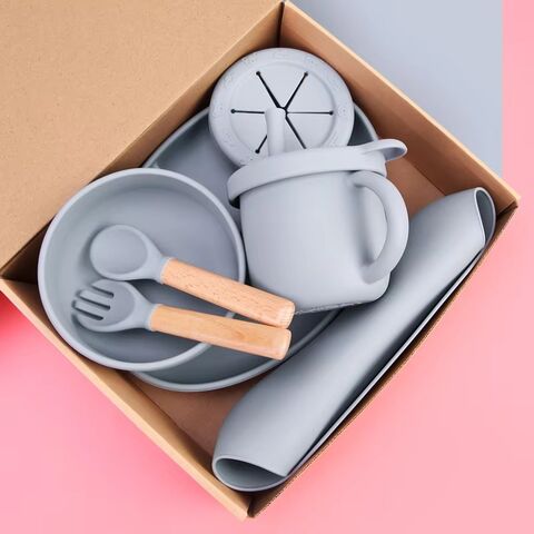 Vente en gros de vaisselle pour enfants en silicone avec logo personnalisé, réutilisable, motif dessin animé créatif, bol alimentaire, tasse et ensemble de dîner en paille de blé