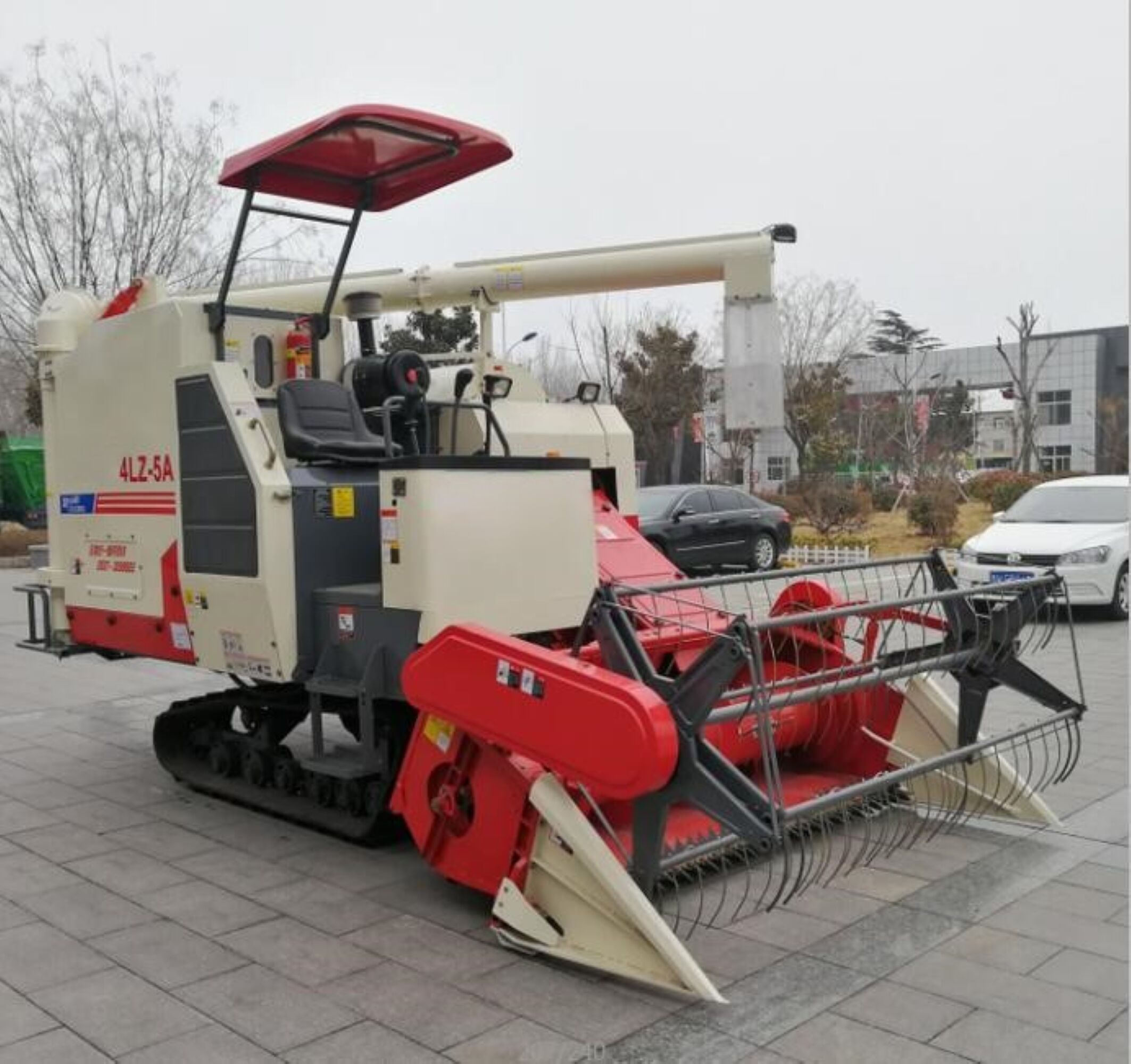 Chinese New Harvester 4lz-5 Combine Harvester For Rice And Wheat ...
