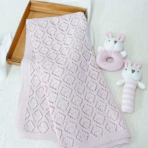 Hochwertige Baby-Kuscheldecke aus 100 % Baumwolle, einfarbig gestrickt, Geschenkbox mit zwei Handglocken für Mädchen und Jungen
