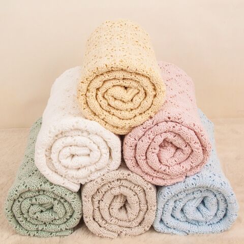 Hochwertige Baby-Kuscheldecke aus 100 % Baumwolle, einfarbig gestrickt, Geschenkbox mit zwei Handglocken für Mädchen und Jungen