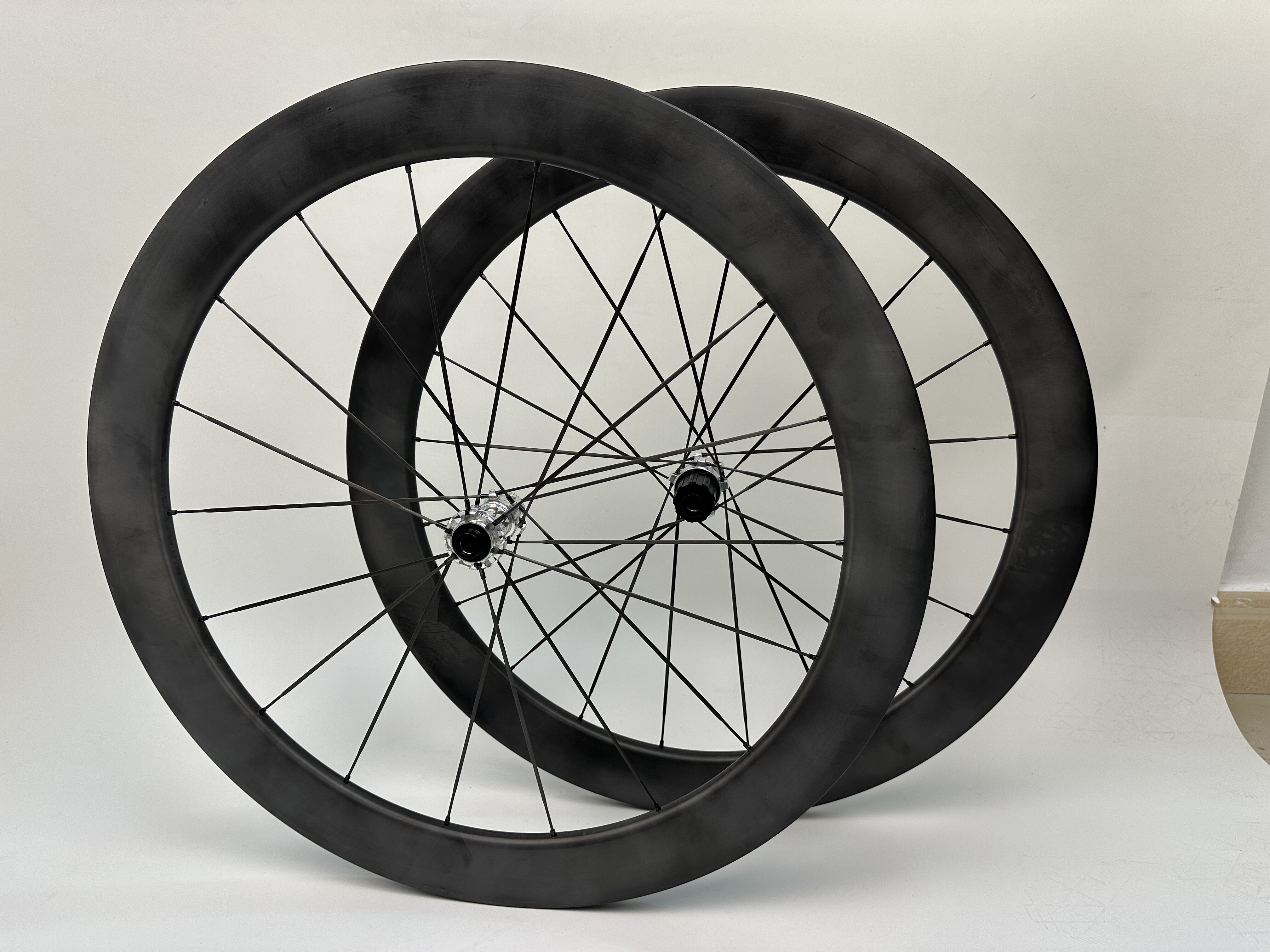 700c Carbon Fibre Mtb Wheels With Disc Brakes Ready For Tubeless ...