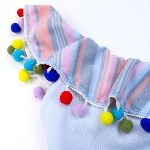 Maillot de Bain Bikini pour Enfants avec Volants et Épaules Dénudées, Effet Froncé et Pompons Colorés - Vêtements de Plage pour Enfants