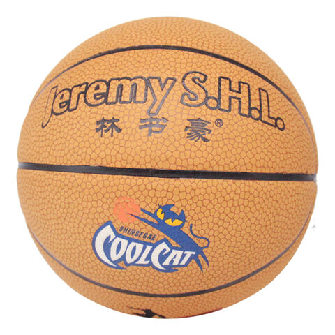 Bunter, hochwertiger Gummibasketball mit verschiedenen Logos und Drucken erhältlich