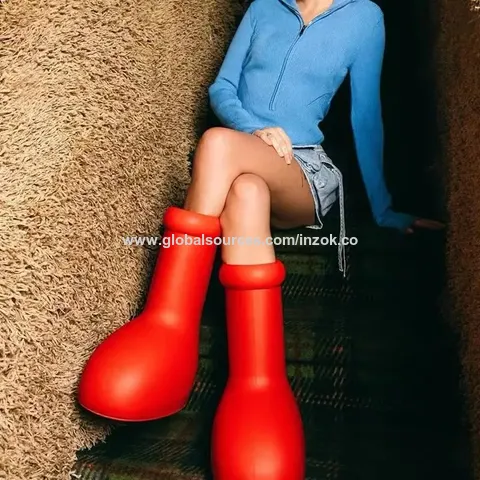 靴 Big red boots MSCHF Big Red Boots On Feet Review - YouTube