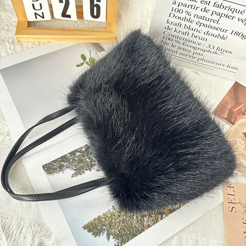Sacs à main en peluche de couleur pure de luxe léger en gros pour femmes, style simple et moderne, sacs à bandoulière assortis automne hiver