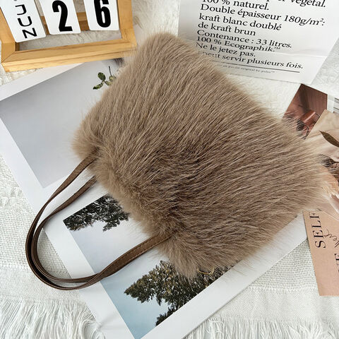 Sacs à main en peluche de couleur pure de luxe léger en gros pour femmes, style simple et moderne, sacs à bandoulière assortis automne hiver