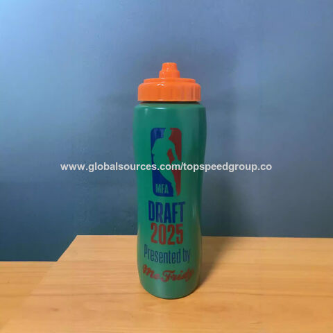 Heißer Verkauf 32oz Squeeze Flasche Outdoor tragbarer Wasserkocher Großraum Wasserkocher Sportwasserflaschen können mit Logos angepasst werden