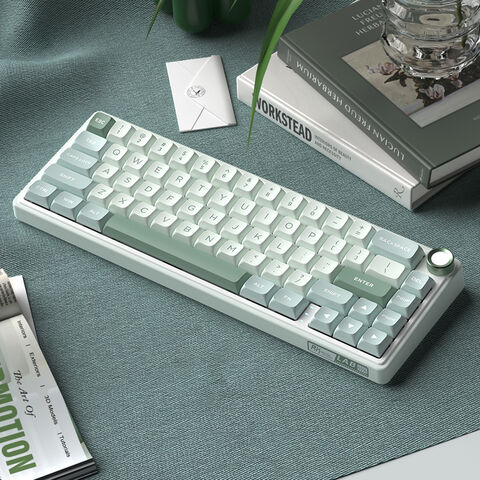 Clavier mécanique personnalisé 839 avec RGB. Petit, portable, esthétique soignée pour les filles. Bluetooth sans fil à trois modes.