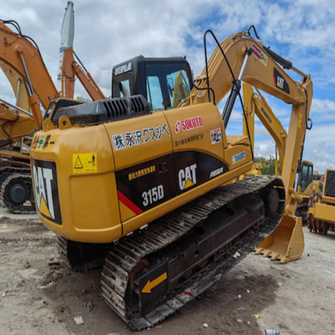 Hochwertiger, gebrauchter PC200-8 Bagger zu einem erschwinglichen Preis erhältlich. Geeignet für Bauarbeiten, Erdbewegungen und schwere Maschinen.