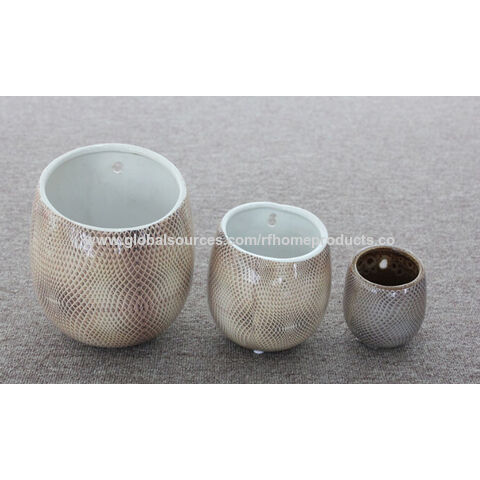 Vaso de Cerâmica com Orifício para Pendurar, Vários Designs Disponíveis, Pedidos Pequenos Aceitos, OEM é Bem-Vindo