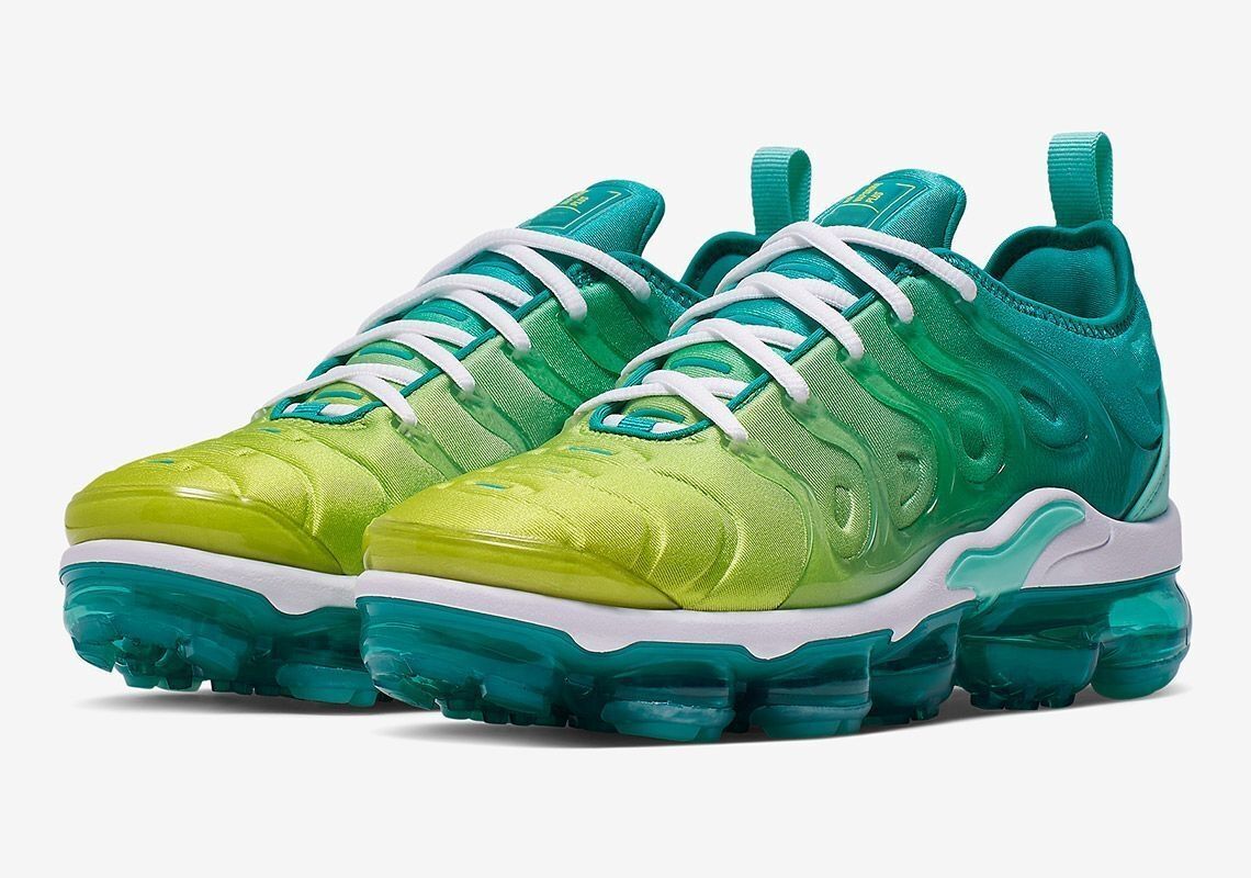 Nike vapormax plus wholesale online