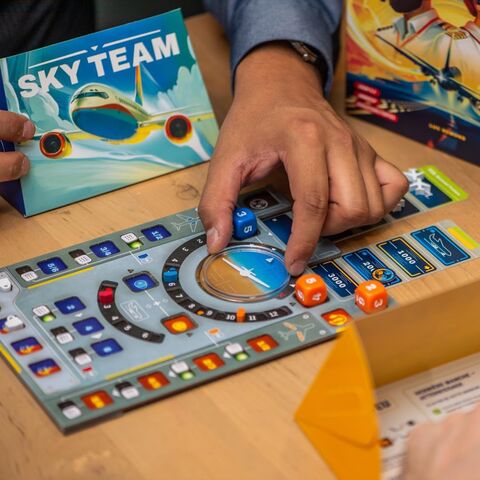 Scorpion Masqué Sky Team | Jeu de Dés Coopératif | 14 ans et + | 2 Joueurs | 20 Minutes