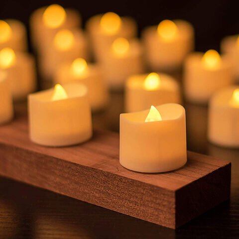 Velas Votivas Sin Llama, Velas Eléctricas Falsas Parpadeantes Sin Llama, Paquete de 24 Luces de Té LED a Batería de Más de 200 Horas en Blanco Cálido