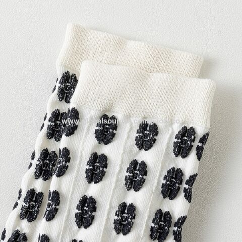 Meias de Algodão para Meninas, Estilo Diário em Preto e Branco de Alta Qualidade, com Design Floral - Meias de Cano Médio no Atacado