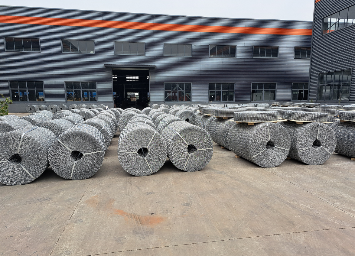 Oil And Gas Pipeline Reinforcement Wire Mesh For Offshore Pipe Coating ...