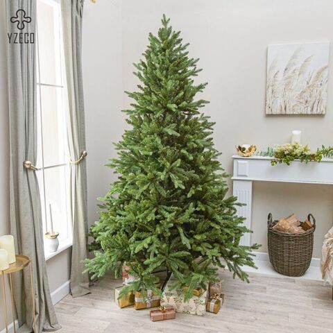 Künstlicher Weihnachtsbaum mit Beleuchtung für Außenbereiche, Einkaufszentren und Hotels. Weihnachtsbaum Großhandel.