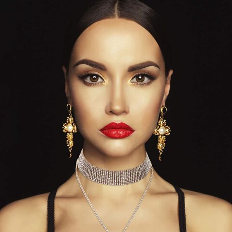 Kalung Choker Rumbai Berlian Imitasi 2 Potongan Kerah Lebar Multi-Layer