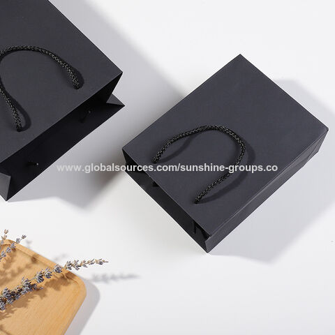 Sac en papier Kraft pour cadeaux, emballage de Noël, sac pour vêtements, logo d'impression personnalisé pour entreprises