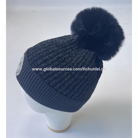 Gorro de Chenilla Negro con Logotipo de Sonrisa y Estilo Personalizado 2025 con Pompón de Piel Superior - Gorros de Invierno al por Mayor
