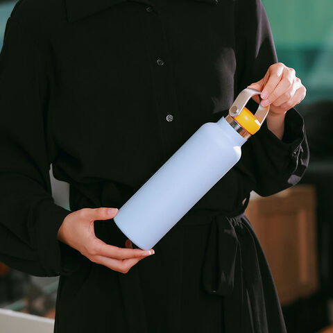 Vente en gros de poignée de bouteille en métal avec couvercle en aluminium en acier pour l'eau