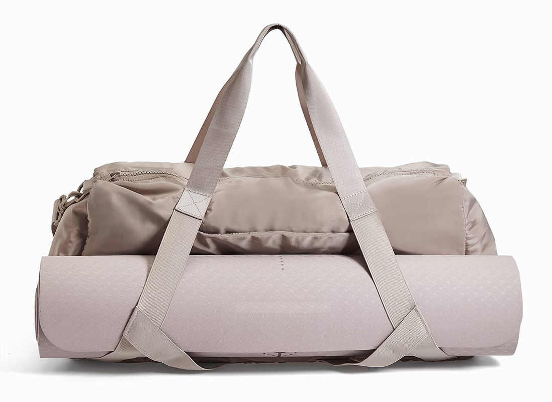 Sac De Yoga Manduka Journey On - Sangle Réglable, Toile Ventilée Noire - Transport Tapis