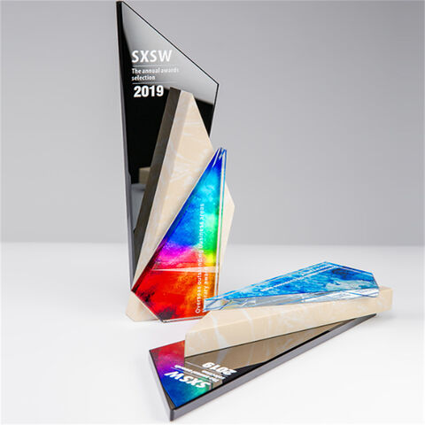 Kristall-Marmor-Trophäe, kreatives Design für Jahresendveranstaltungen, farbenfrohe gravierte Kristalltrophäe
