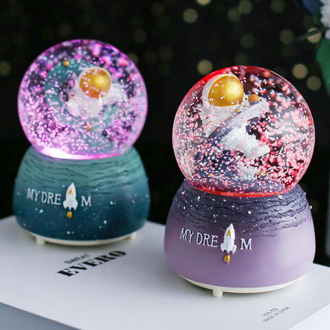 Bola de nieve astronauta, caja de música, globo de agua, regalo de cumpleaños para niños, adornos de escritorio creativos