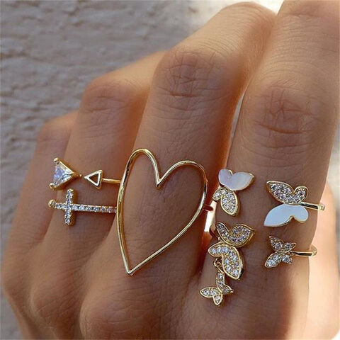 Kreativer Ring mit Stern, Mond, Diamanten, Liebesperlen und Blättern