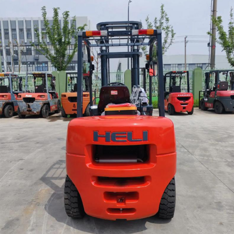 Heli 2 Tonnen CPCD20 Mini Diesel Gabelstapler günstig zu verkaufen