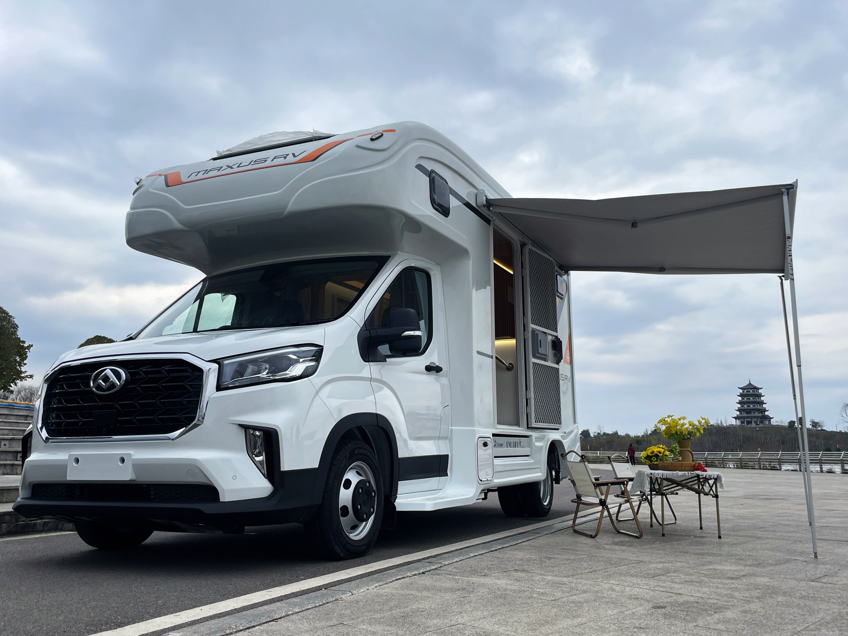 Maxus Rv90 Sell Well! Vickers Maxus V90 Type C Motorhome, Designed And Produced By ...