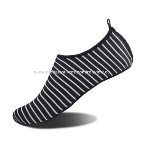 Chaussettes de plongée, chaussures à séchage rapide pour sports nautiques, chaussures d'eau pieds nus antidérapantes pour natation et plage