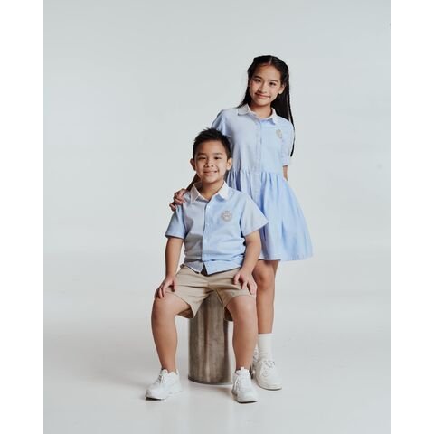Vietnamesischer Hersteller Großhandel Unisex Kinderhemd Gestreiftes Umlegekragen Knopf Stickerei Hemd / Hemd für Herren / Kinderhemd - A002