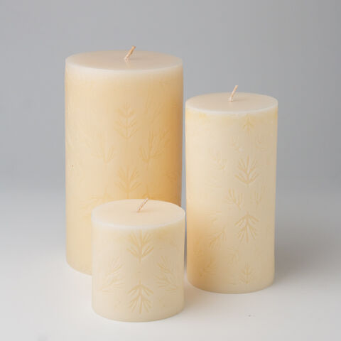 Venta al por mayor de fábrica de velas de varias formas para decoración del hogar, velas aromáticas tipo pilar hechas en Vietnam
