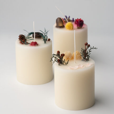Venta al por mayor de fábrica de velas de varias formas para decoración del hogar, velas aromáticas tipo pilar hechas en Vietnam