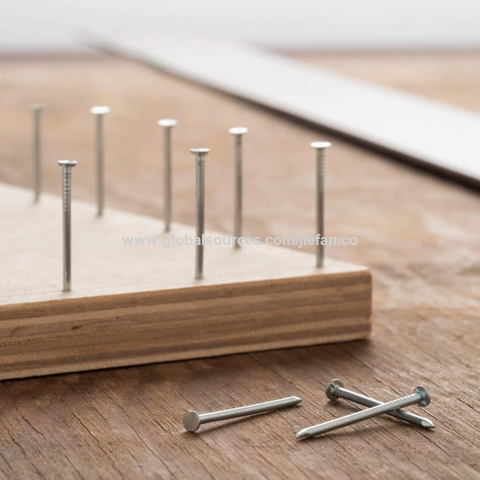 Precio de fábrica Clavos redondos comunes de alambre de hierro pulido para la construcción de edificios de madera