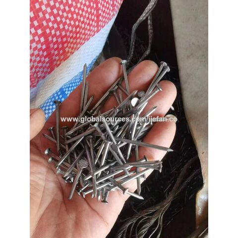 Precio de fábrica Clavos redondos comunes de alambre de hierro pulido para la construcción de edificios de madera