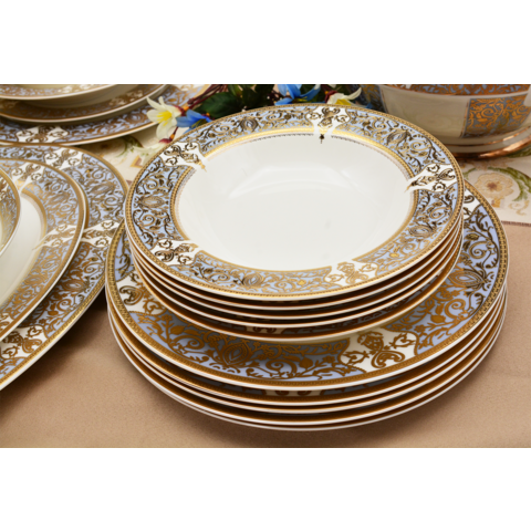 98-teiliges europäisches Luxus-Geschirrset im klassischen Stil aus hochwertigem Bone China mit Teeservice