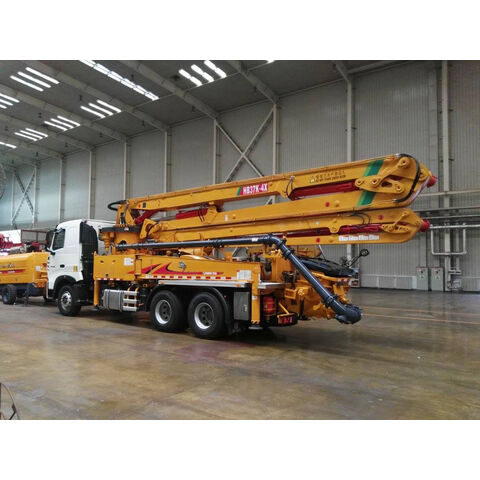 Pompe à béton 30M de marque chinoise HB30V, pompe à flèche à béton montée sur camion avec prix d'usine pour la construction