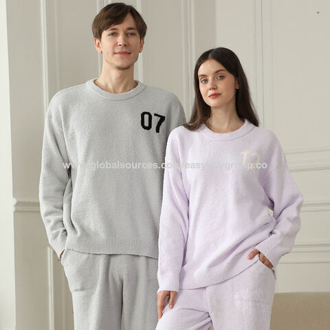 Pijamas para parejas de forro polar: Ropa de estar en casa para parejas disponible en estilos de jersey y cárdigan. Múltiples colores para elegir. Conjunto de felpa.