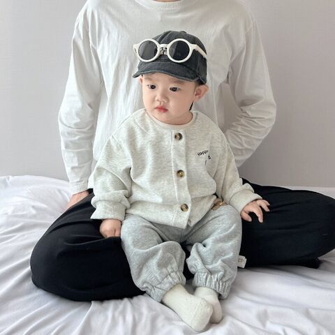 Nouveaux vêtements pour enfants, vestes décontractées et simples pour nourrissons et jeunes enfants, petits cardigans à la mode et polyvalents en gros