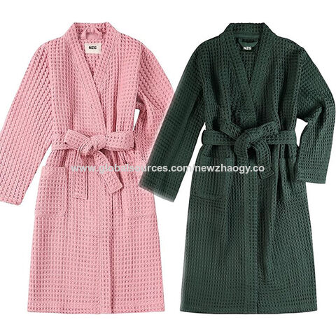 Großhandel Benutzerdefinierte 5-Sterne-Hotel Logo Weißer Bademantel Schnell Trocknend Atmungsaktiv 100% Baumwolle Kimono Waffel Spa Bademantel