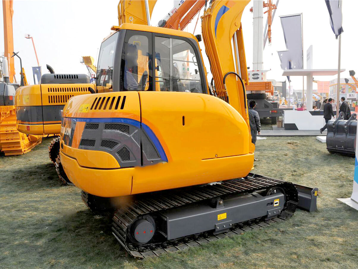 Buy China Wholesale New Hydraulic Crawler Excavator With Spare Parts ...
