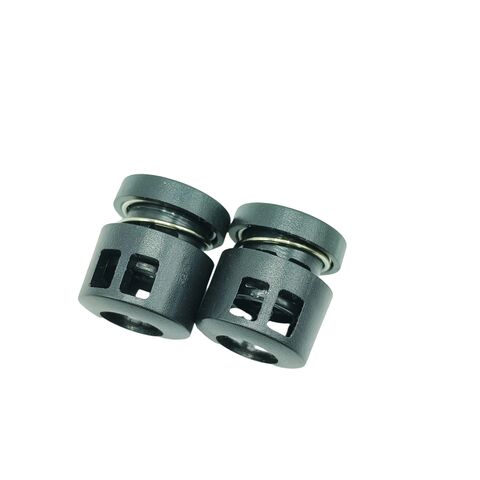 Attaches en plastique en gros avec boucle à ressort supérieure creuse, adaptées aux bagages et aux vestes de vêtements. Ouverture maximale de 4 mm.