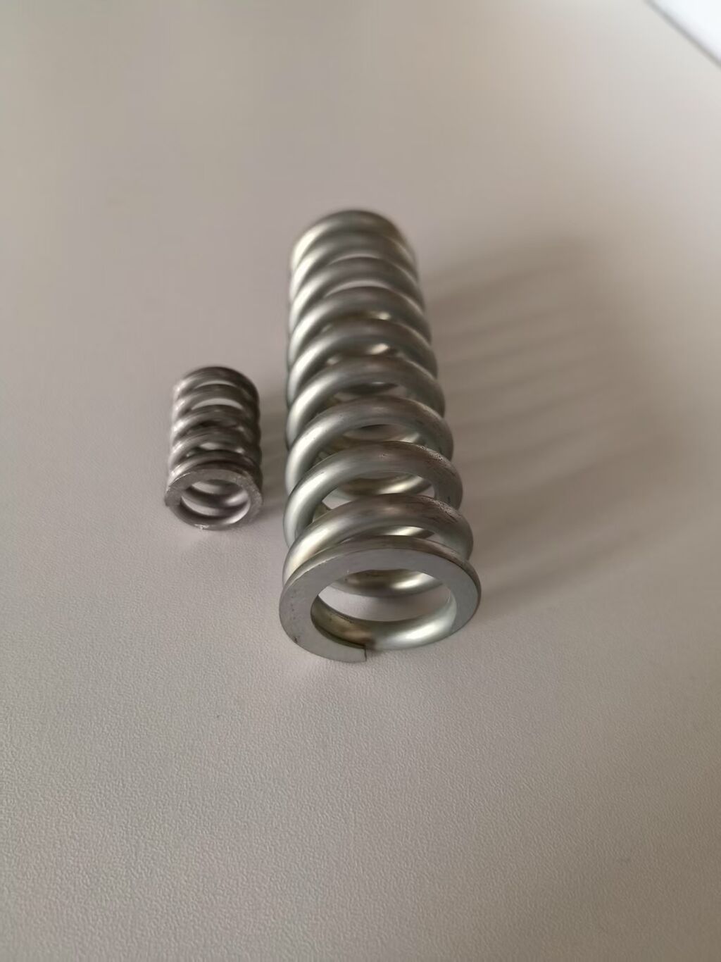 Precision Wound Stainless Steel 1.4310 Extension Spring With Tight ...