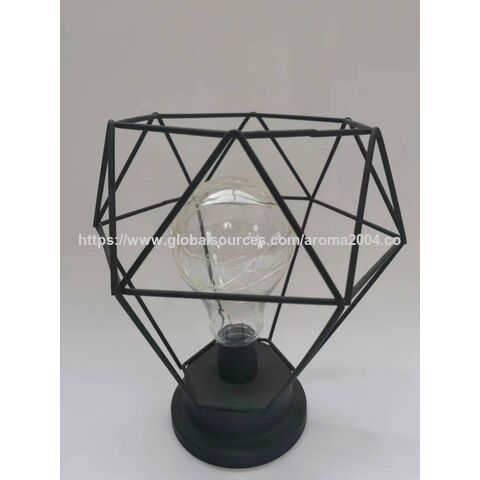 Geometrische OEM-Metalllaterne, LED-Tischleuchte, dekorative Neuheit für Zuhause, Camping, Bar, Innen- und Außenbereich