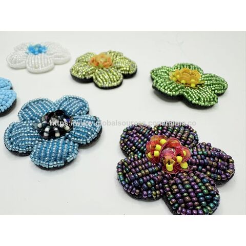 Parche de tela triangular hecho a mano con diamantes de imitación, cuentas y lentejuelas, bordado para coser en ropa, parche de flores