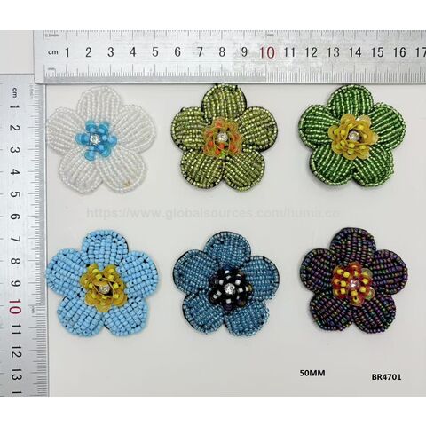 Parche de tela triangular hecho a mano con diamantes de imitación, cuentas y lentejuelas, bordado para coser en ropa, parche de flores