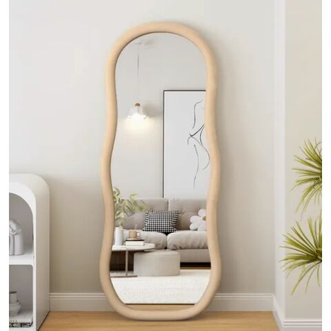 Espejo de pie de cuerpo entero con soporte de acero, diseño ondulado suave de lujo ligero, cubierta de franela, a prueba de explosiones para decoración del hogar